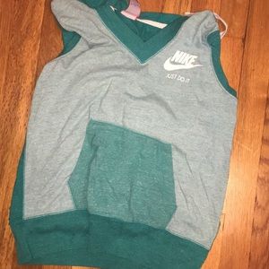 Nike workout tank top